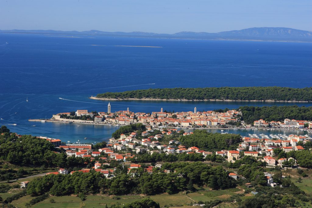 Mesto Rab Kakovost destinacije Mesto Rab na visokih 90 % | eMORJE.com