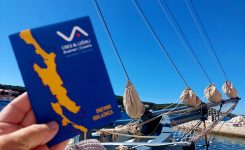 Pohodniški dnevnik in žigi Pohodniški dnevnik in žigi