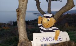 Leto 9, št. 100; 100 številk časopisa eMORJE Leto 9, št. 100; 100 številk časopisa eMORJE